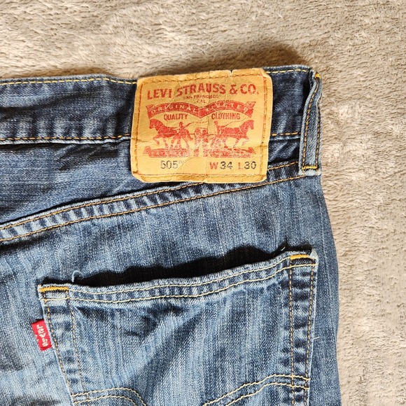 Levi's 505 Jeans Men's 34X30 Straight Leg Distressed Blue - Picture 16 of 16